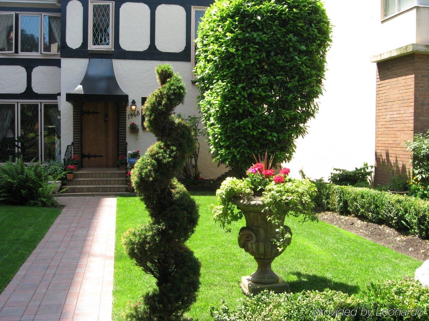 The English Bay Inn 兰里区 外观 照片