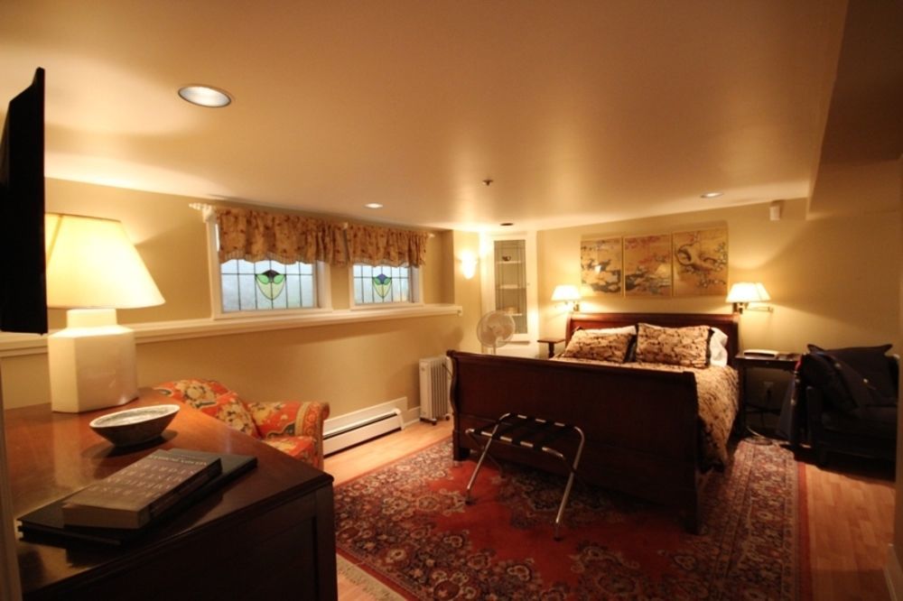 The English Bay Inn 兰里区 外观 照片